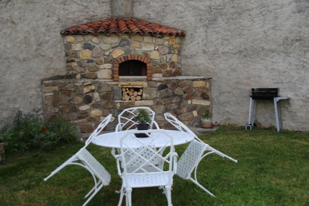 Ideal Voyageurs & Travailleurs Cherchant Du Calme Apartment Manglieu